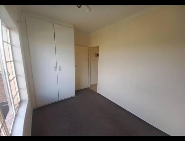 2 BEDROOM APARTMENT FOR SALE IN STRUBENSVALLEI